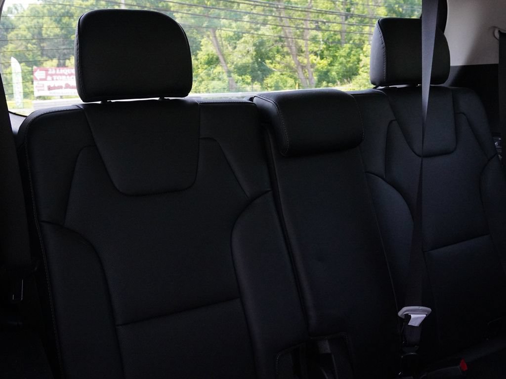 Used 2023 Kia Telluride LX AWD/4WD image 29