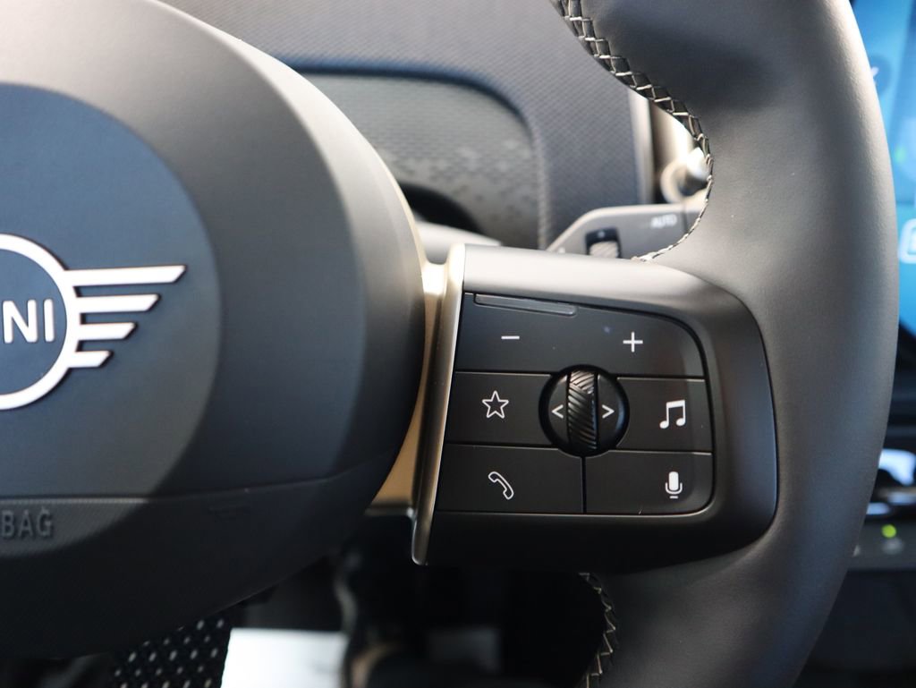 Certified 2025 MINI Cooper Countryman S image 12