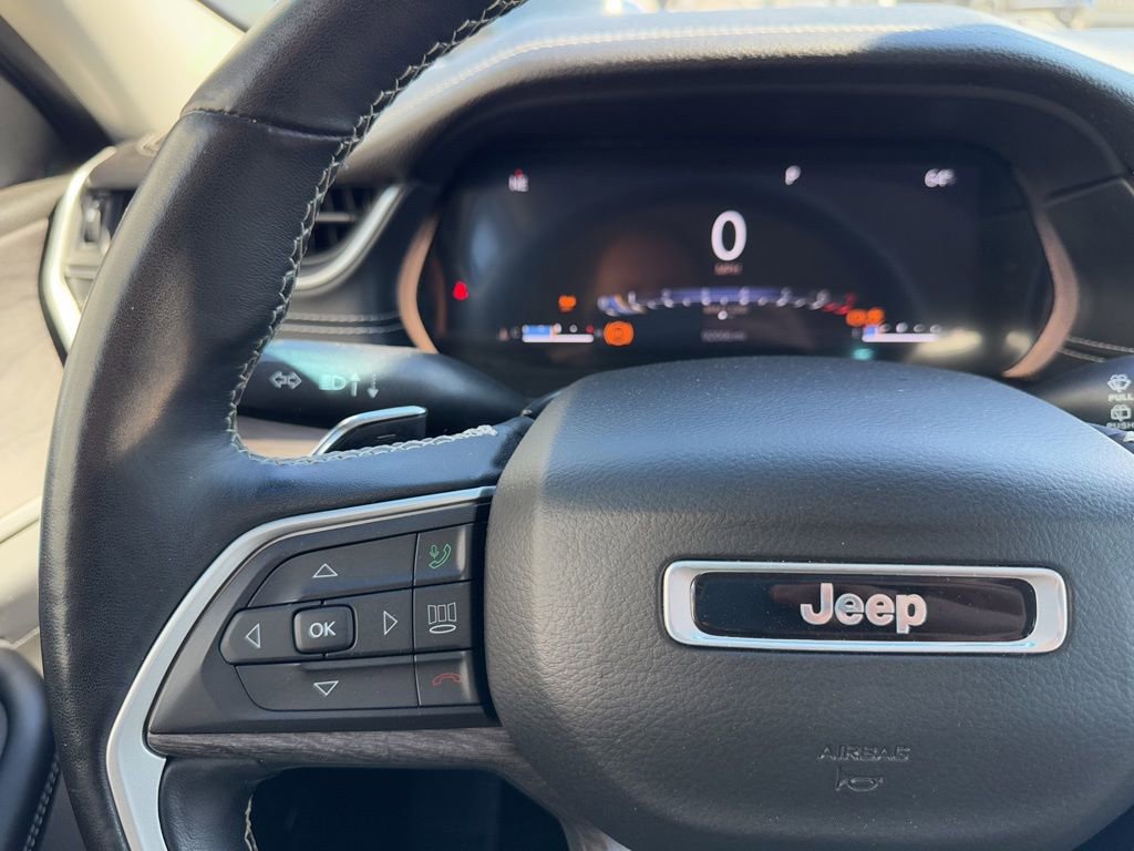 Used 2021 Jeep Grand Cherokee L Limited AWD/4WD image 24