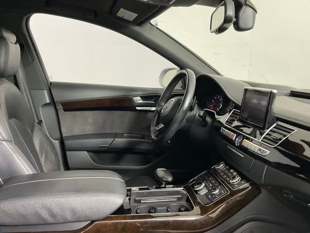 Used 2018 Audi A8 L 3.0T w/ Executive Package AWD/4WD image 23