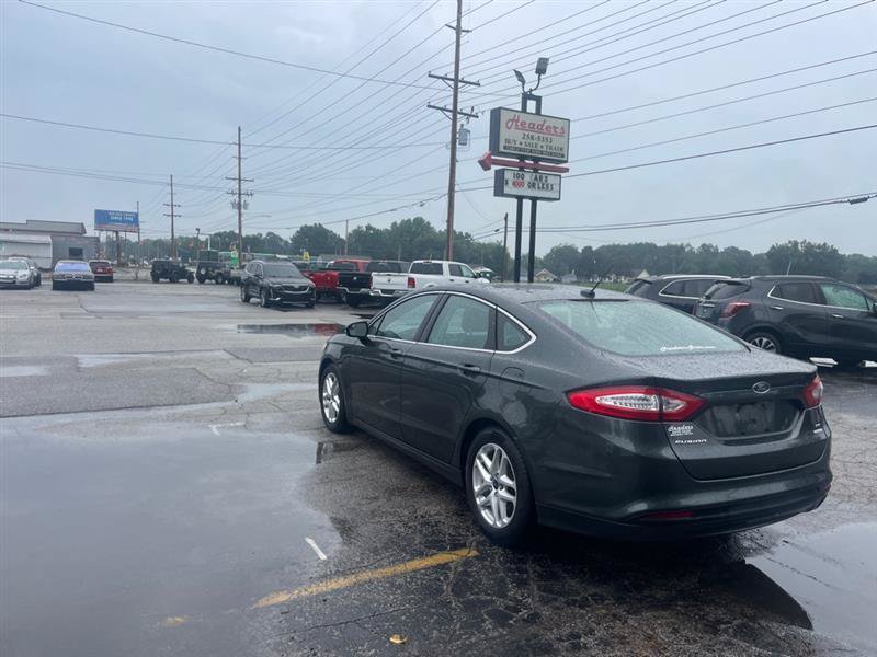 Used 2015 Ford Fusion SE w/ Equipment Group 202A FWD image 7
