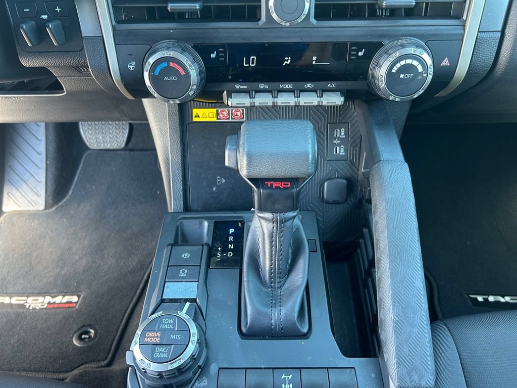 Used 2026 Toyota Tacoma TRD Off-Road w/ TRD Off Road Upgrade Package AWD/4WD image 17