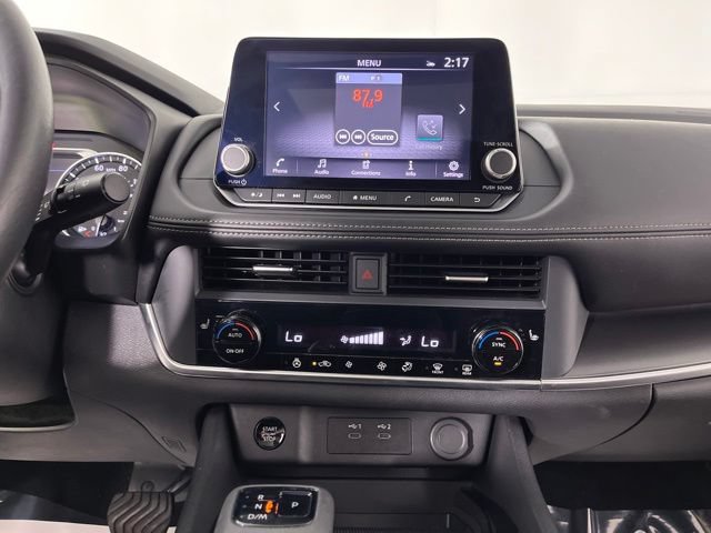 Used 2024 Nissan Rogue SV w/ SV Premium Package AWD/4WD image 26