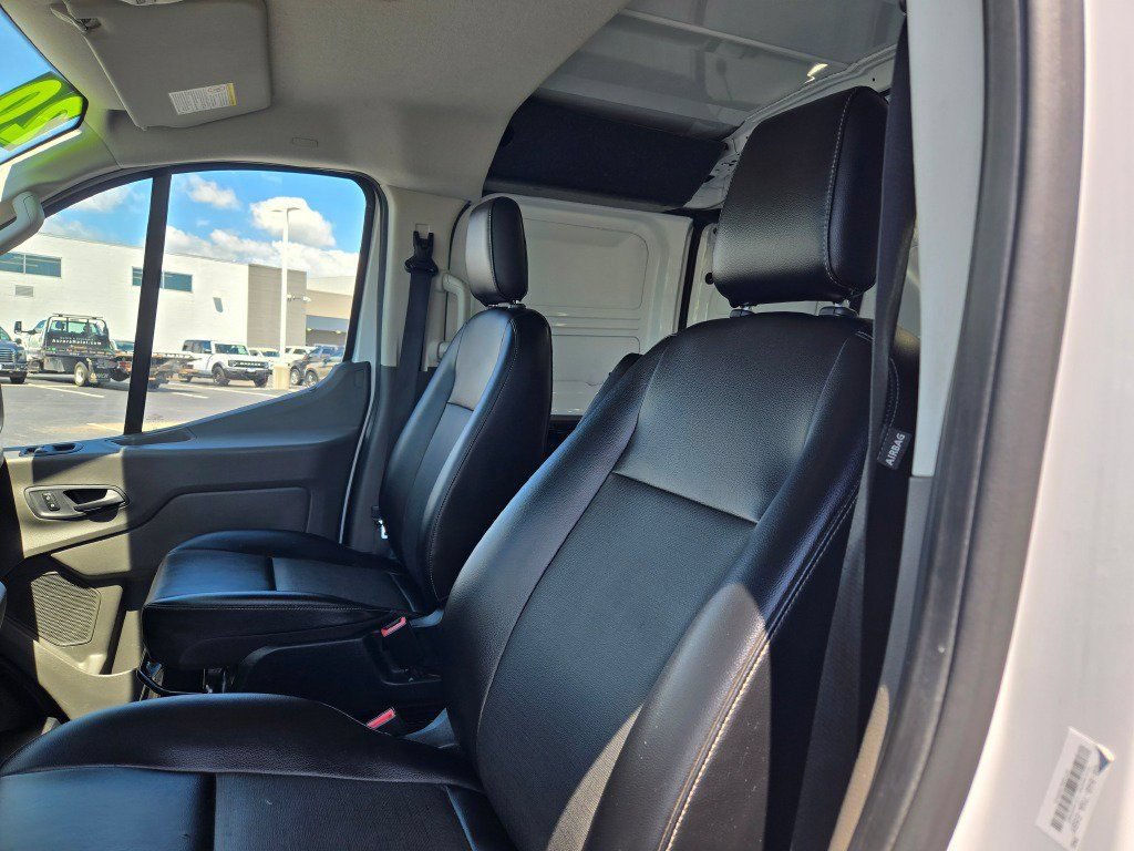 Used 2020 Ford Transit 250 Low Roof RWD image 15