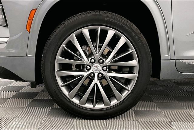 Used 2025 Buick Enclave Avenir FWD image 9