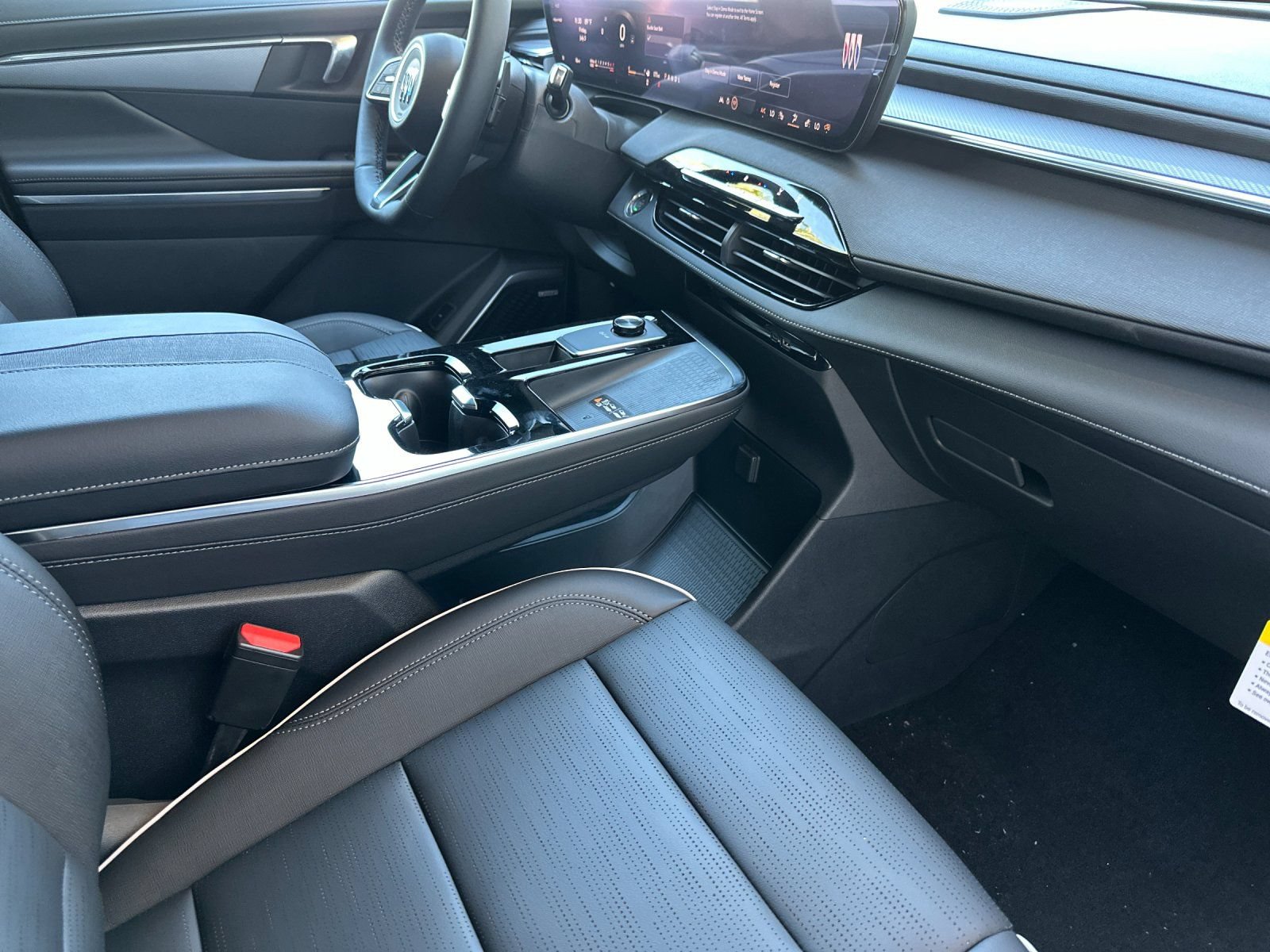 New 2026 Buick Enclave Sport Touring w/ Power Package FWD image 17