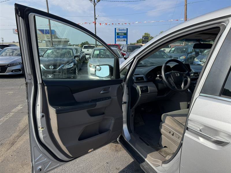 Used 2012 Honda Odyssey EX image 18