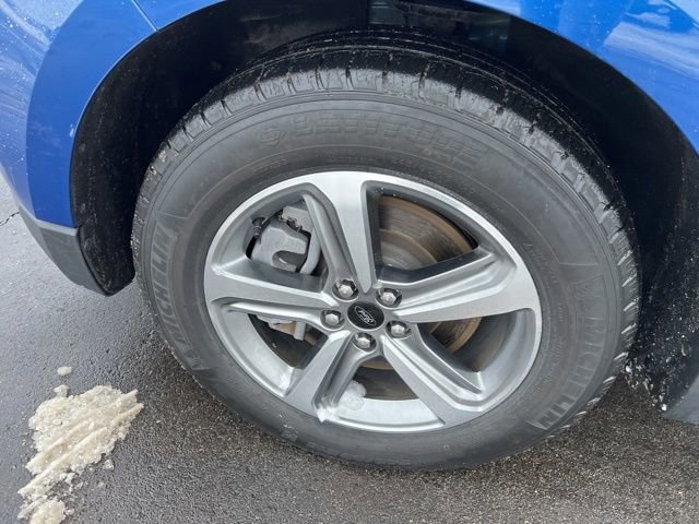 Used 2024 Ford Edge SEL w/ Convenience Package image 9