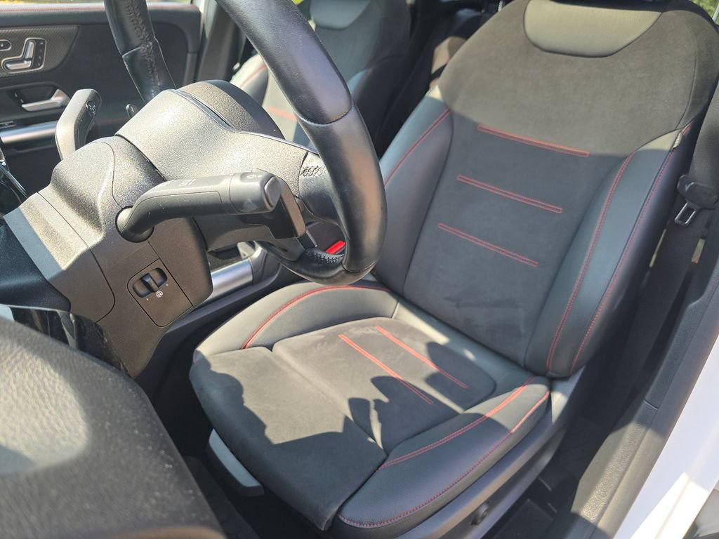 Certified 2023 Mercedes-Benz GLA 250 4MATIC image 25