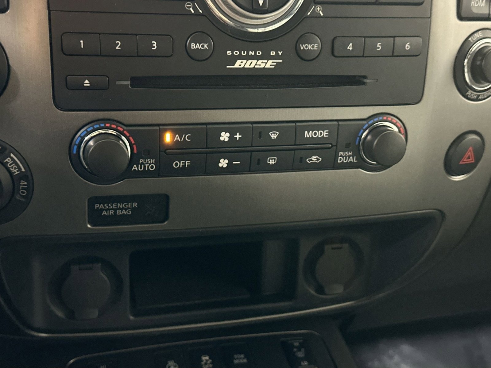 Used 2015 Nissan Armada Platinum image 27