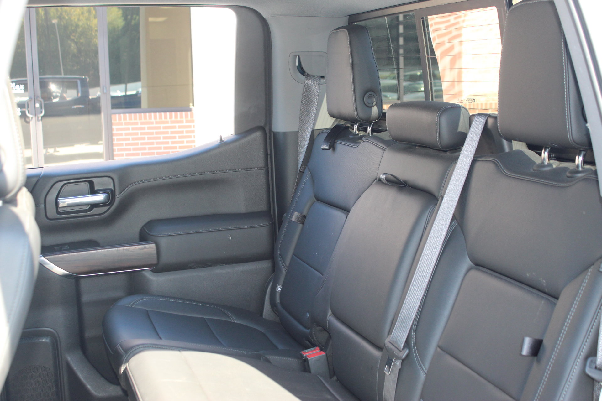 Used 2019 GMC Sierra 1500 SLT w/ SLT Premium Plus Package AWD/4WD image 31