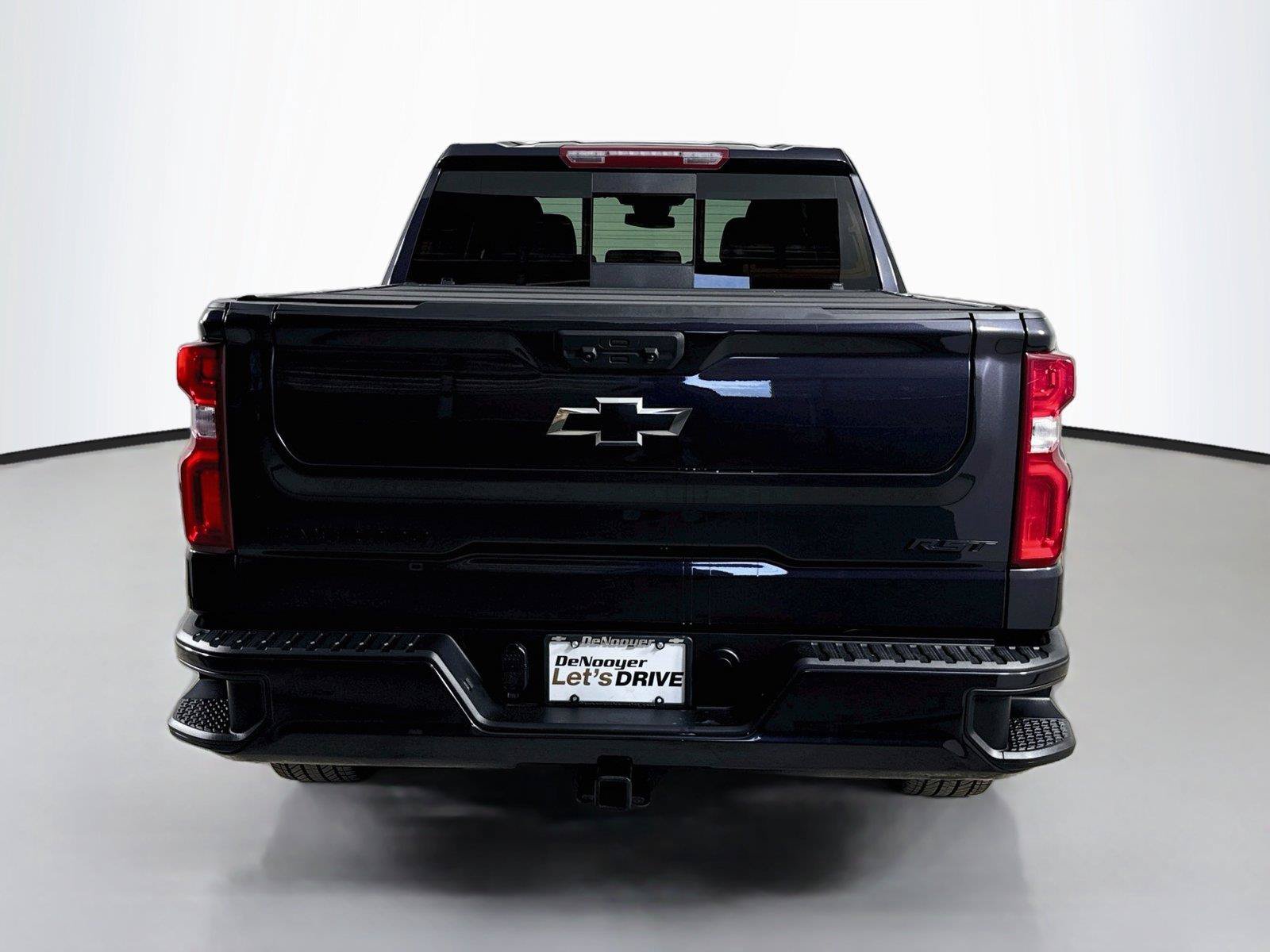 Used 2024 Chevrolet Silverado 1500 RST w/ Convenience Package II AWD/4WD image 8