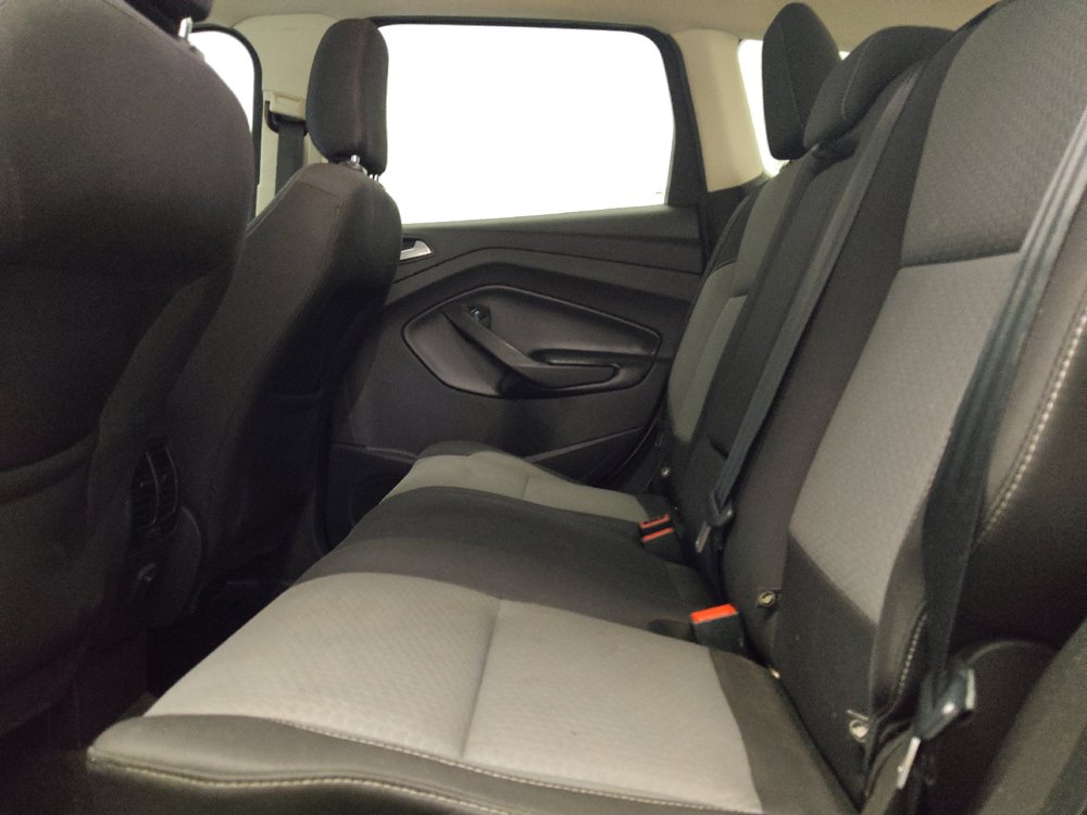 Used 2019 Ford Escape SE FWD image 18