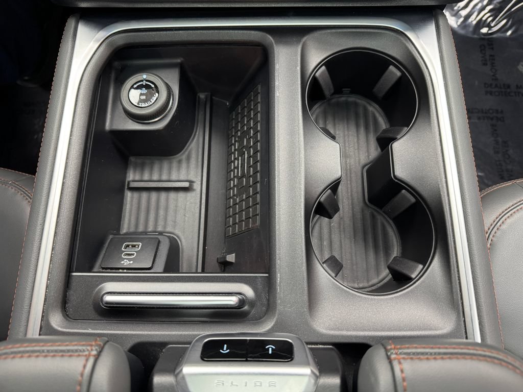 Certified 2025 Ford Expedition Active AWD/4WD image 19