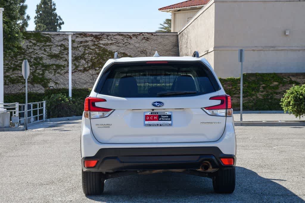 Used 2023 Subaru Forester Premium AWD/4WD image 8