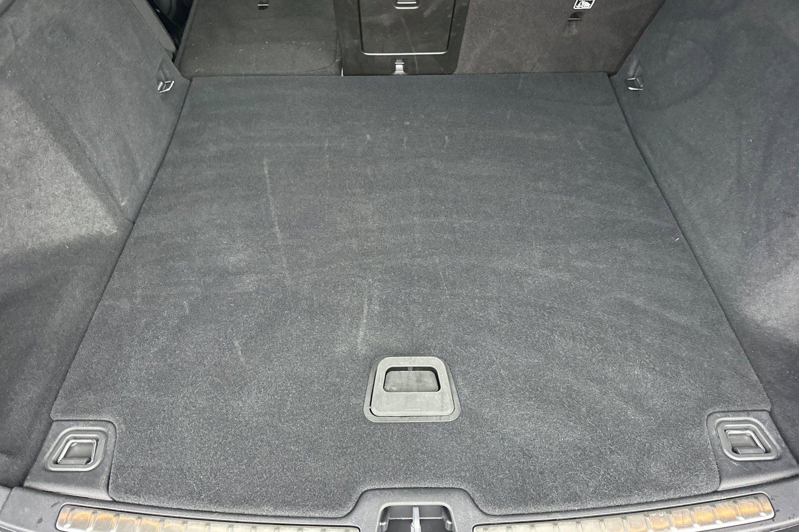 Used 2025 Volvo V60 B5 Cross Country Plus image 15