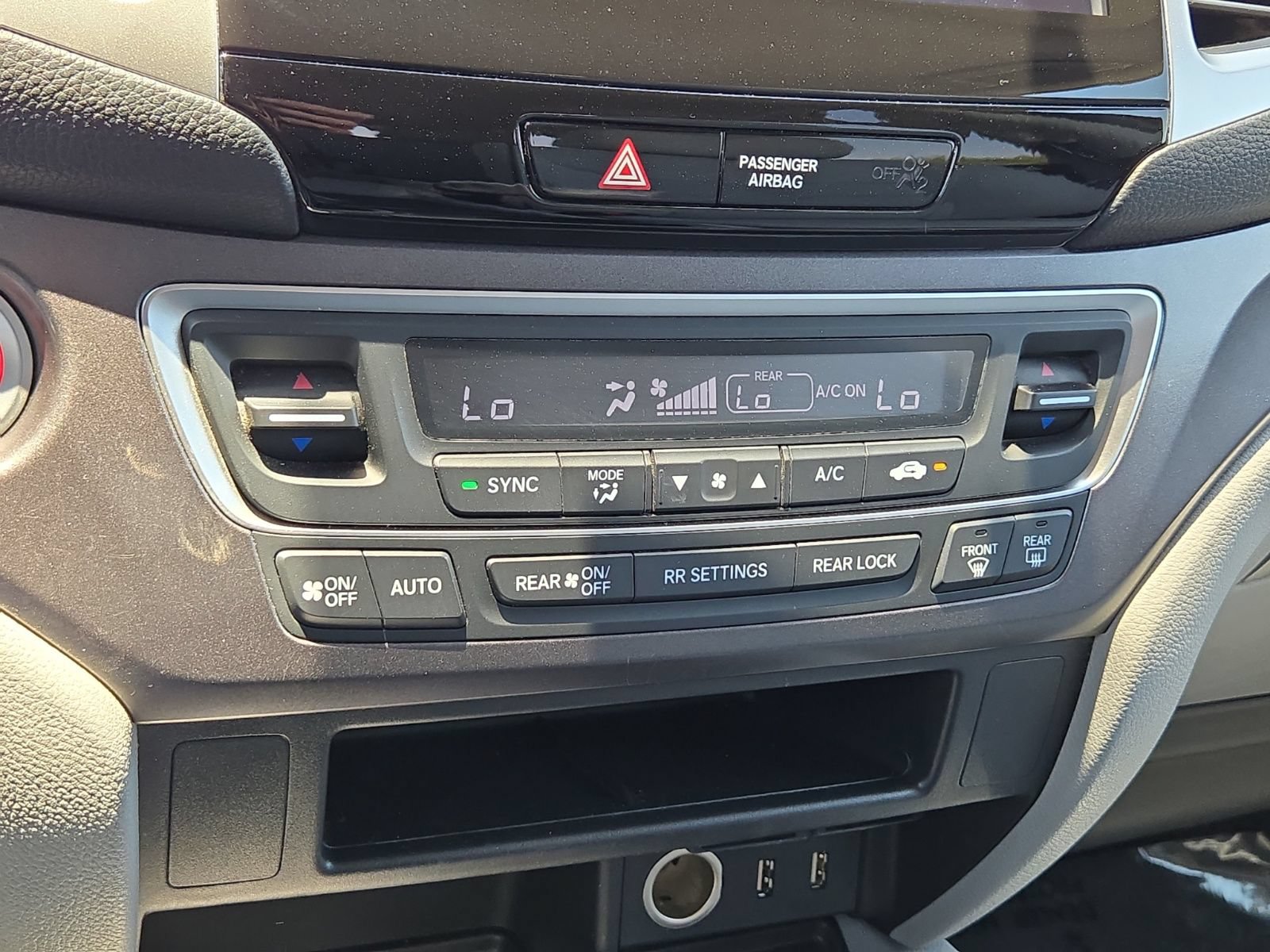 Used 2017 Honda Pilot EX image 29