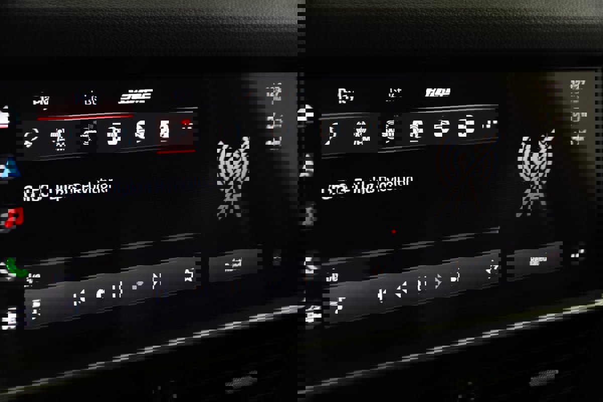 Used 2023 Porsche Cayenne image 61