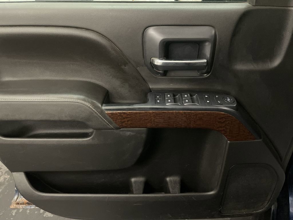 Used 2015 GMC Sierra 2500 SLE image 15