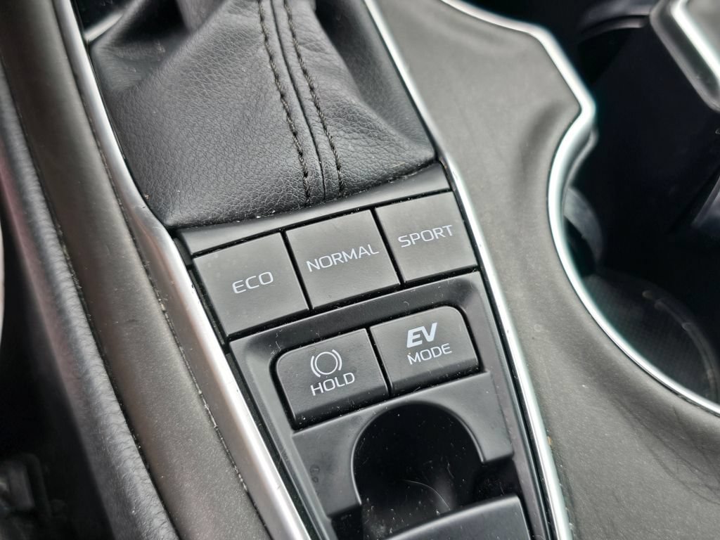 Used 2023 Toyota Camry LE FWD image 23