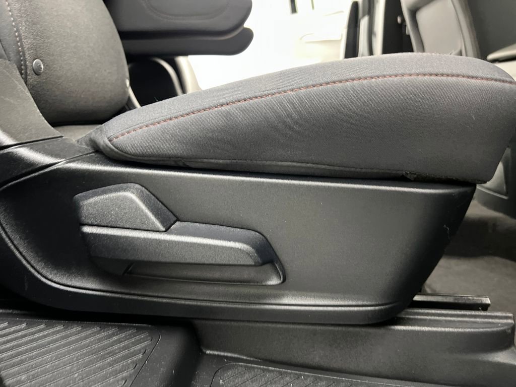 Used 2025 Ford Explorer Active image 19