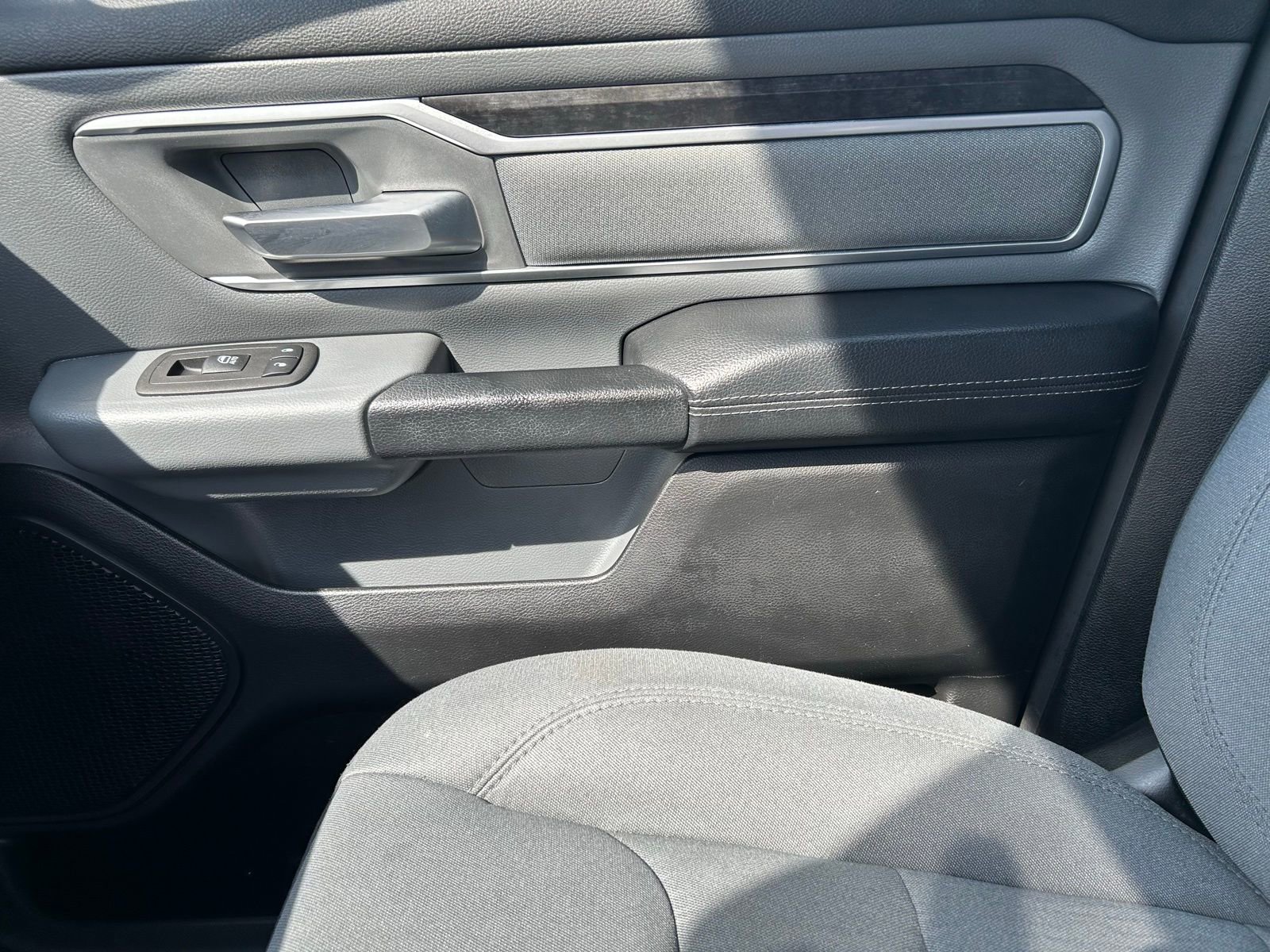 Used 2021 RAM 1500 Big Horn image 13