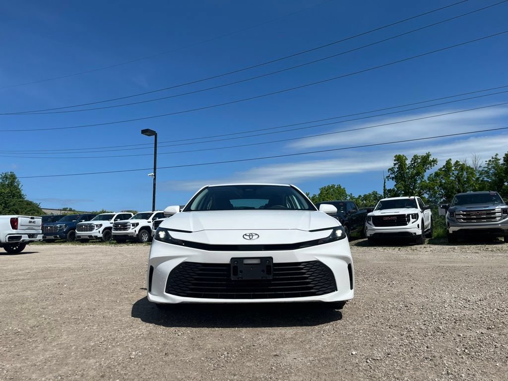 Used 2025 Toyota Camry LE FWD image 3