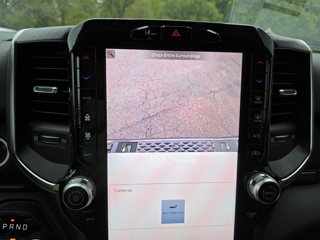 New 2026 RAM 1500 4x4 Crew Cab image 13