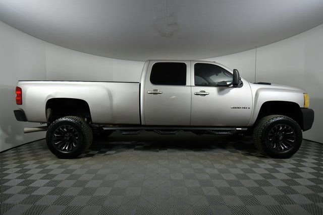 Used 2009 Chevrolet Silverado 3500 LTZ w/ LTZ Plus Package AWD/4WD image 16