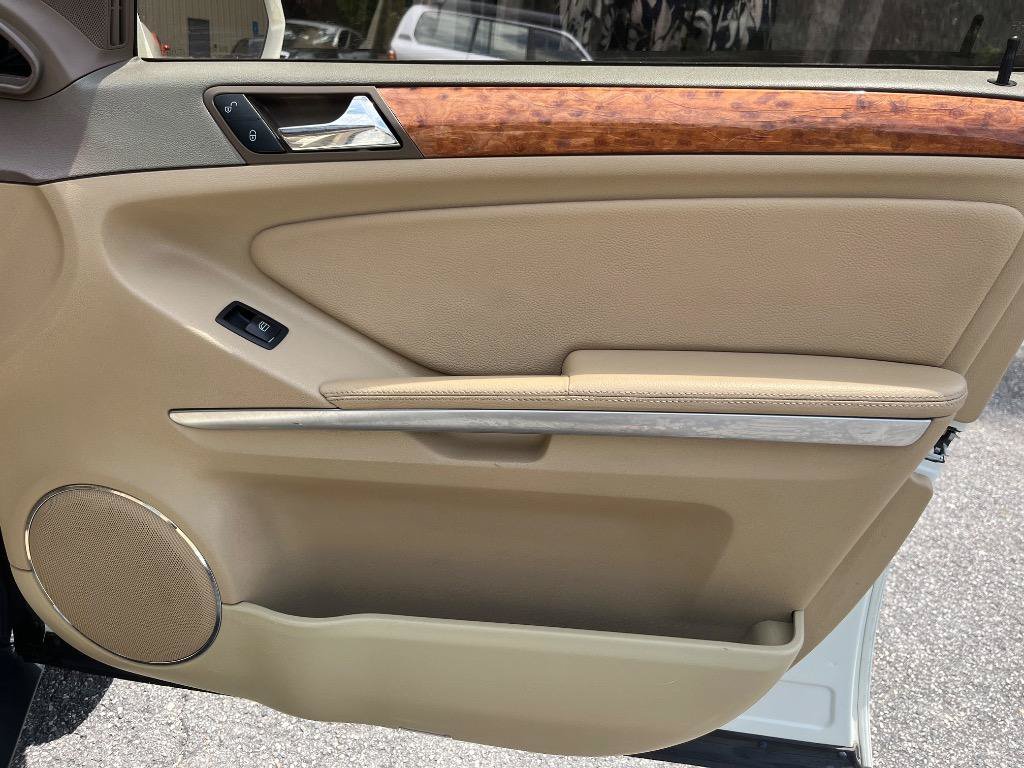 Used 2009 Mercedes-Benz GL 450 4MATIC image 33