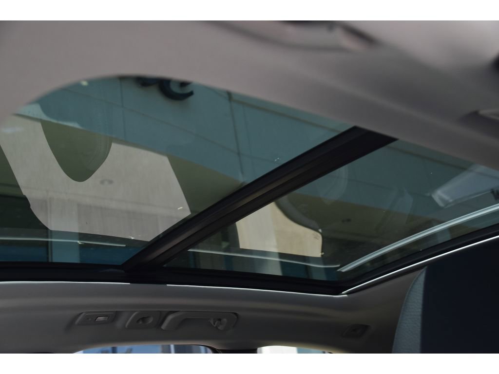 Certified 2023 Volvo XC60 B5 Plus w/ Climate Package AWD/4WD image 15