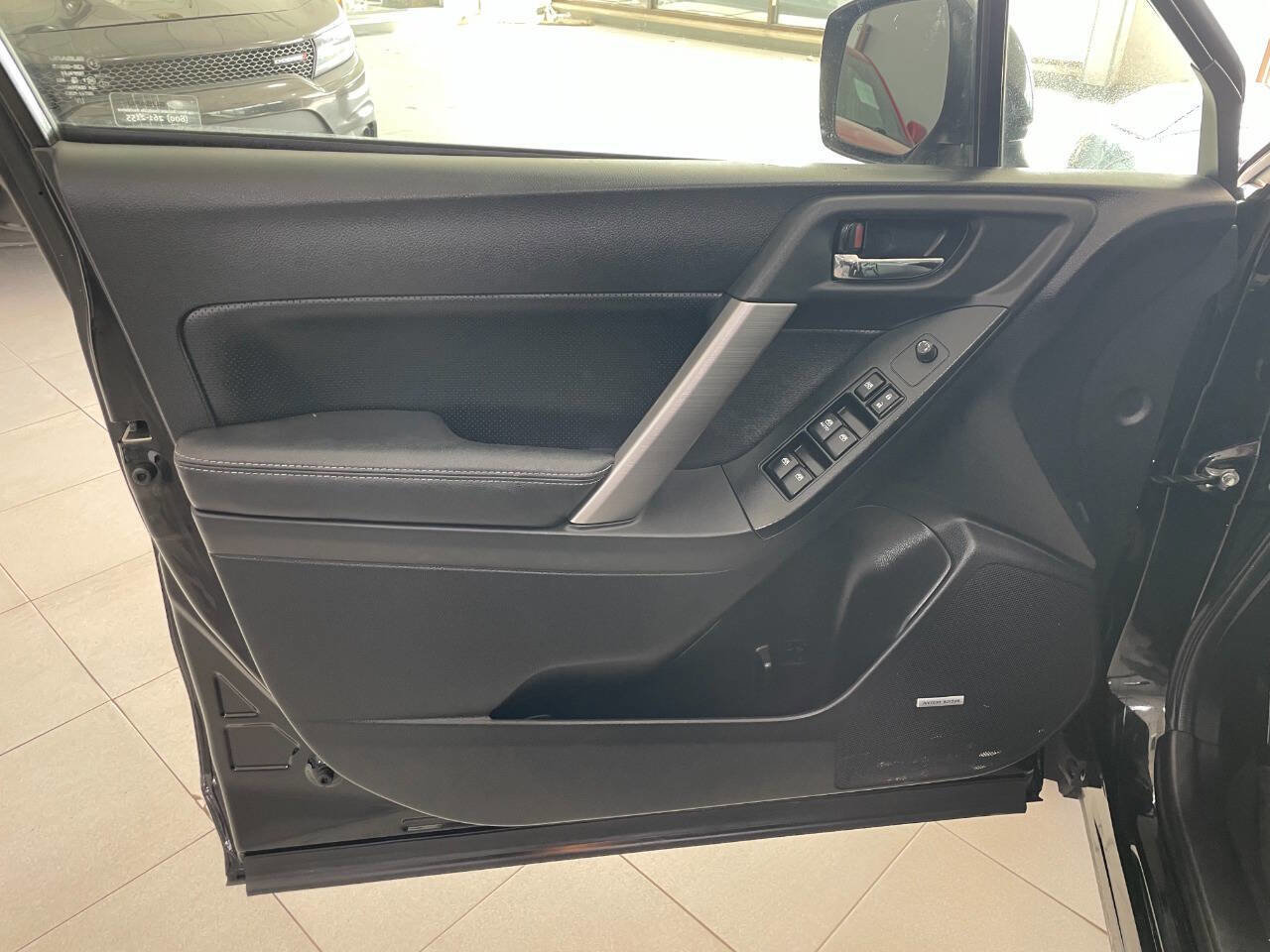 Used 2015 Subaru Forester 2.5i Limited image 15