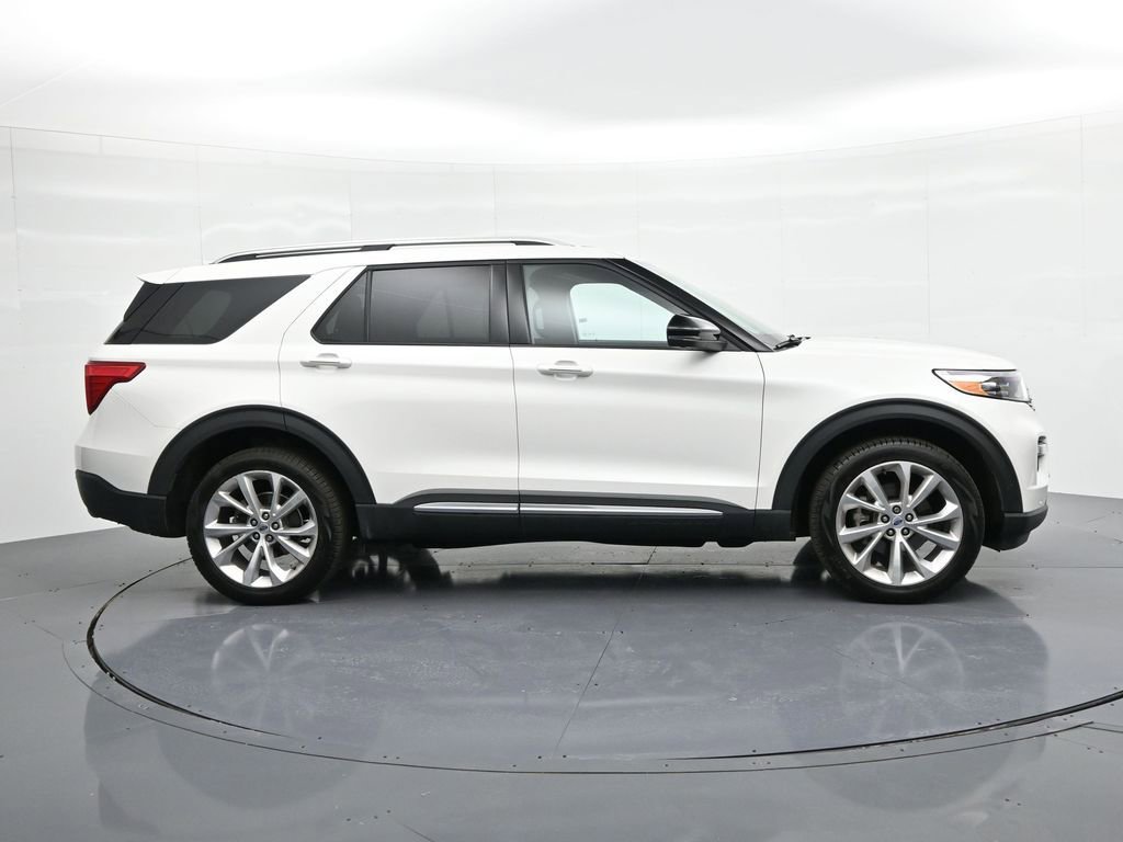 Used 2023 Ford Explorer Platinum w/ Technology Package image 5