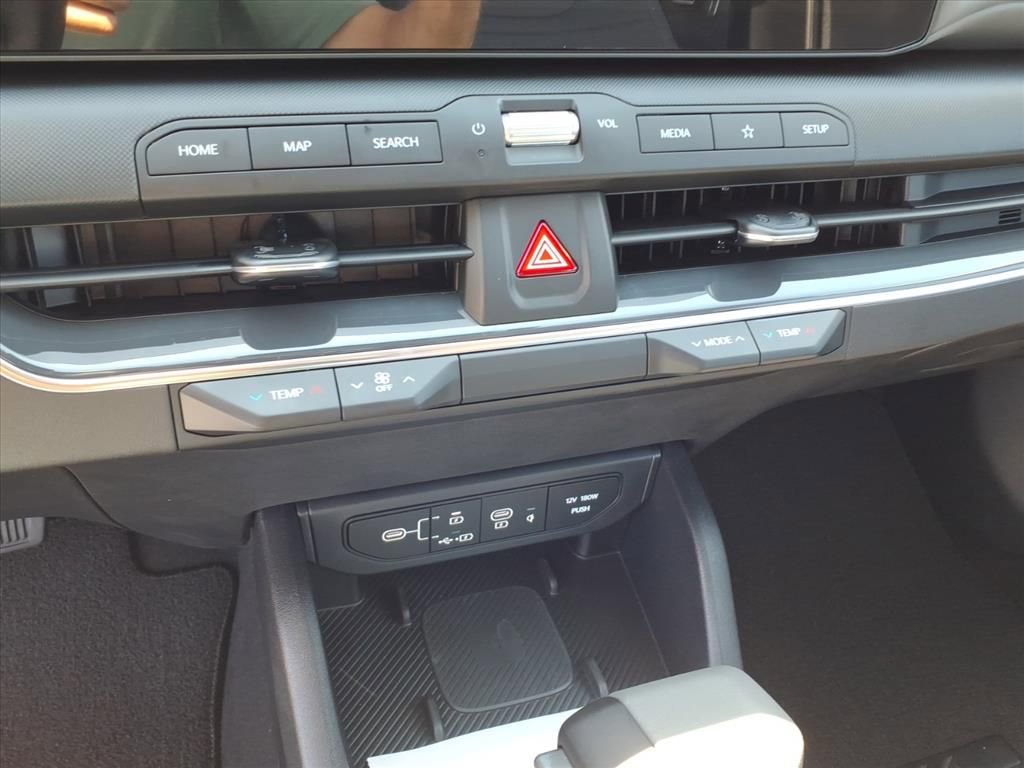 New 2025 Kia K4 EX image 23