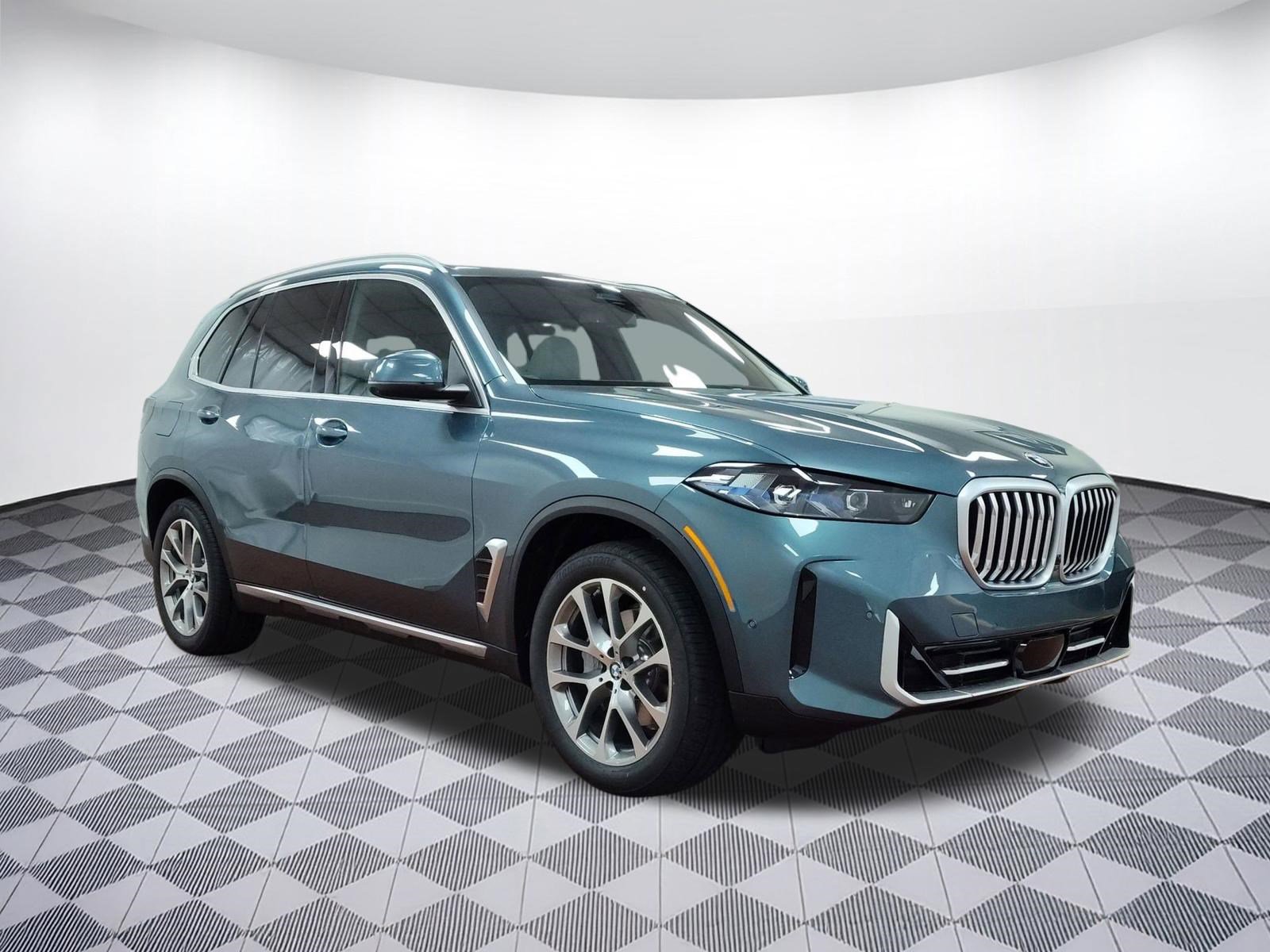 Used 2026 BMW X5 xDrive40i w/ Premium Package image 5