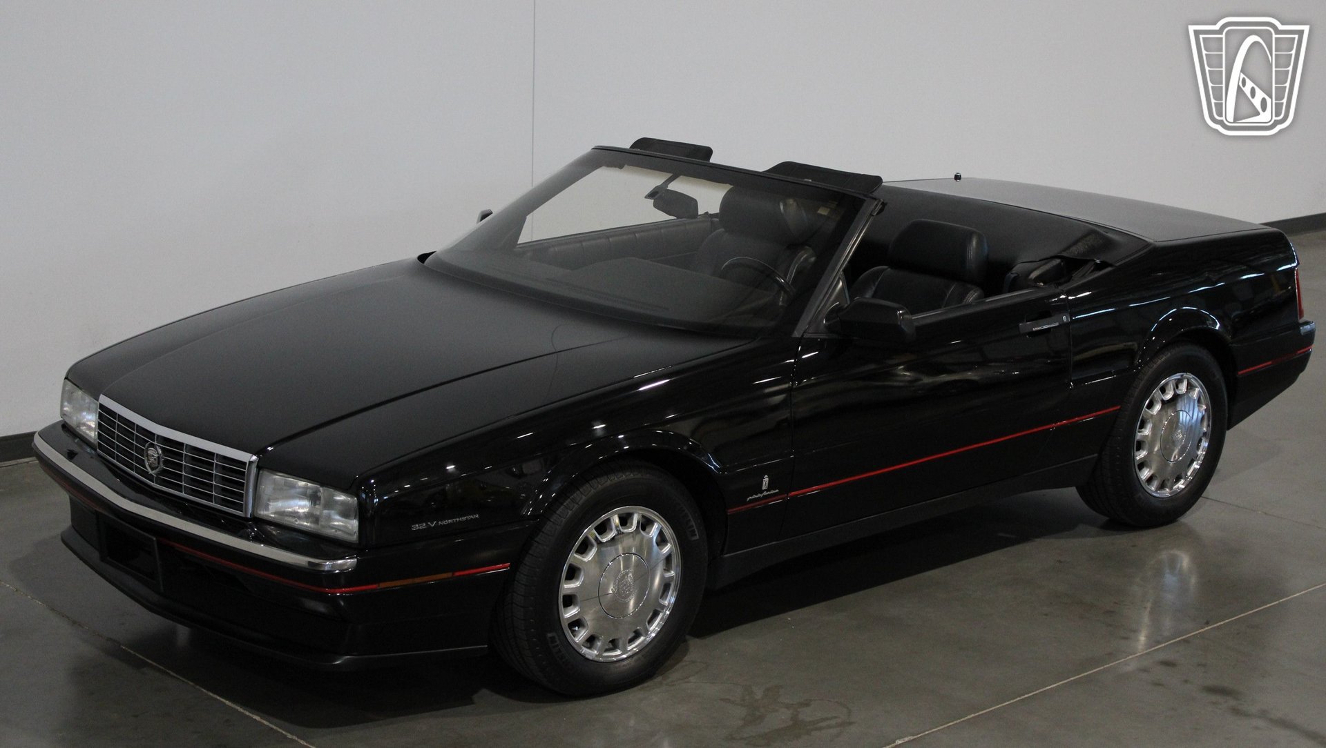 Used 1993 Cadillac Allante FWD image 29