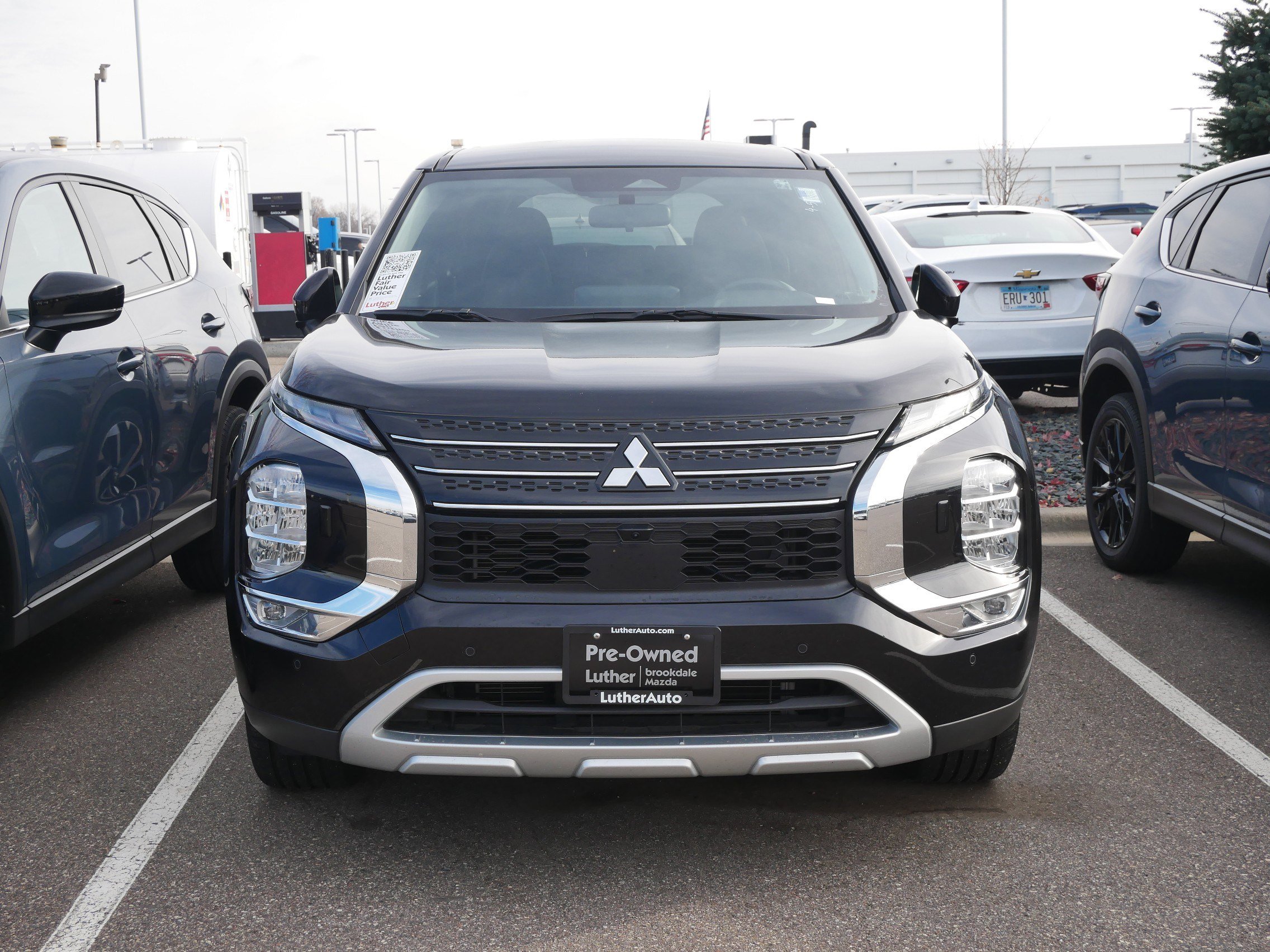 Used 2024 Mitsubishi Outlander SE video 2