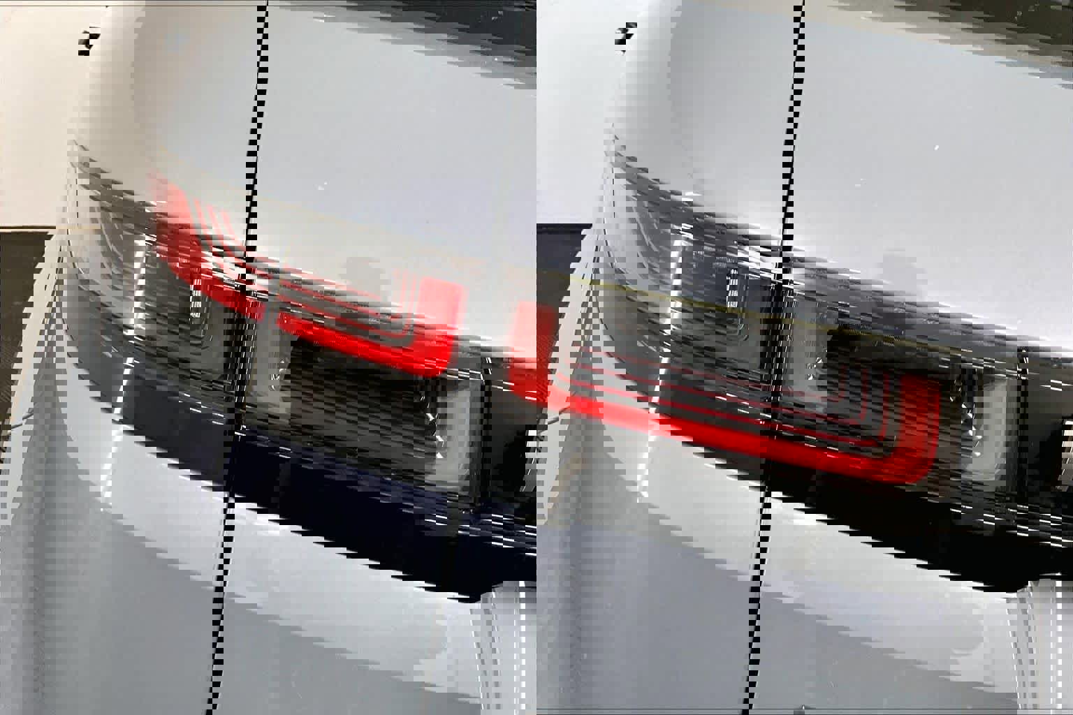 Used 2020 Land Rover Range Rover Evoque First Edition image 27