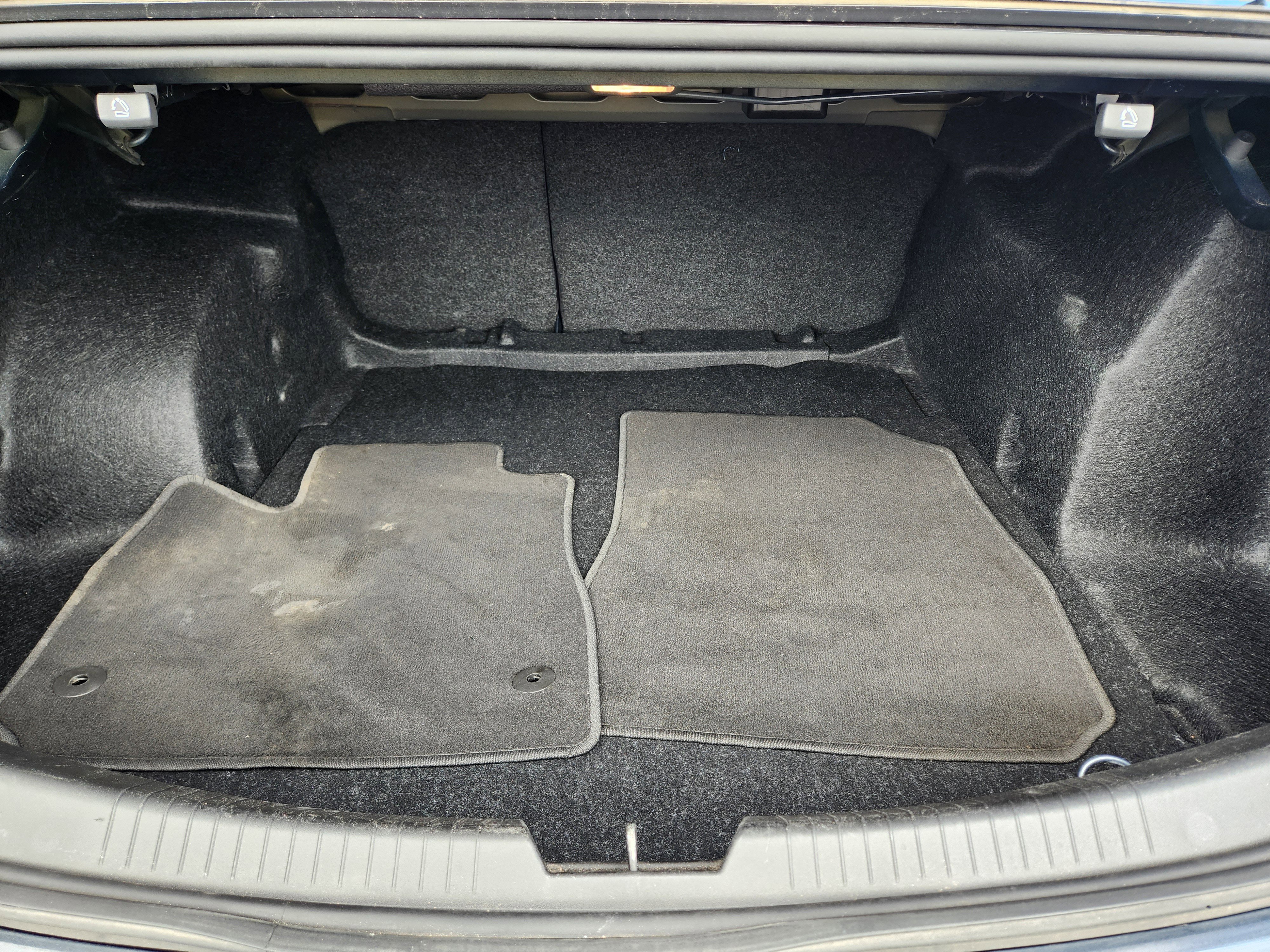 Used 2021 Chevrolet Malibu RS image 19