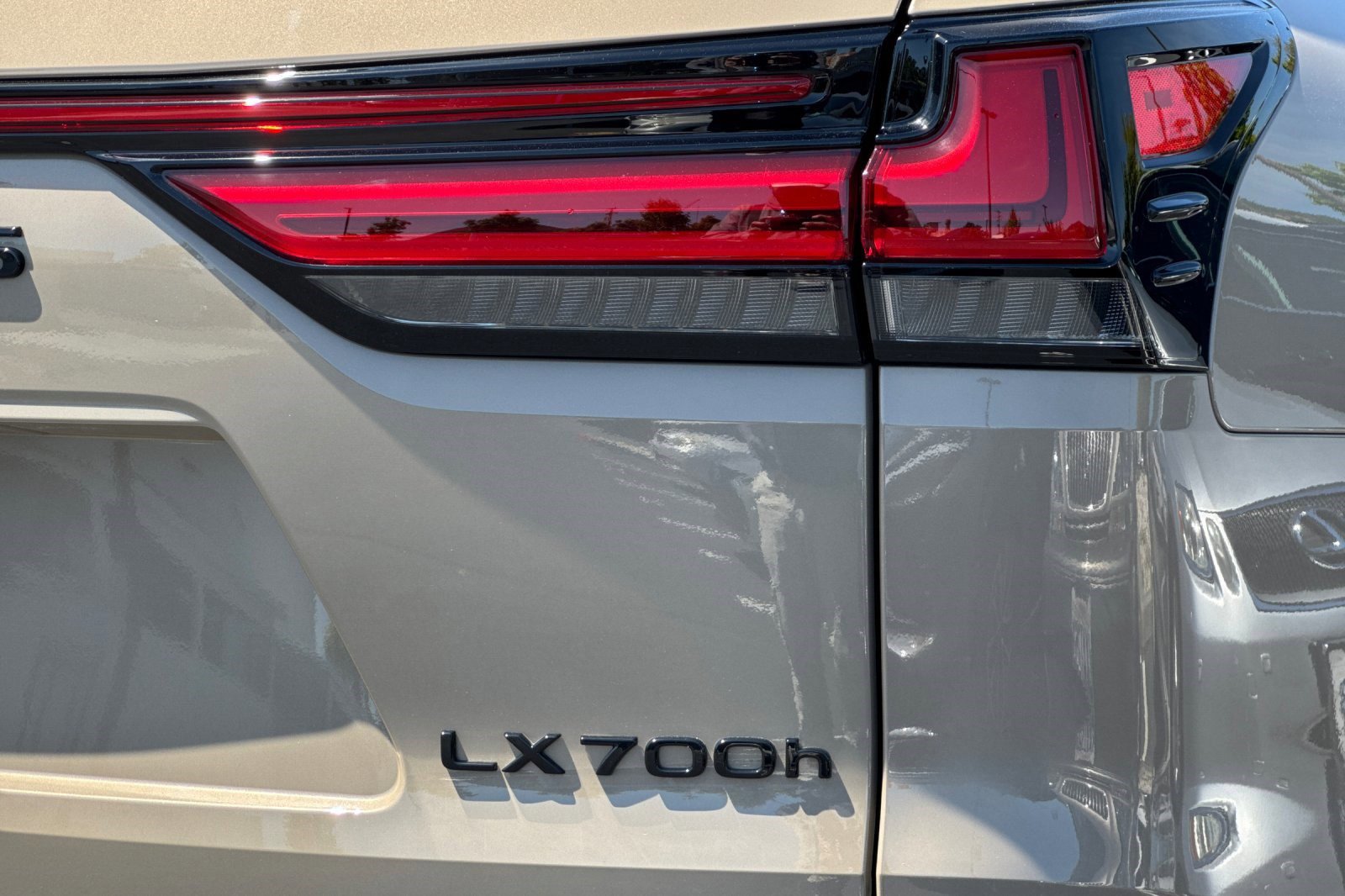 Used 2026 Lexus LX 700h Overtrail AWD/4WD image 14