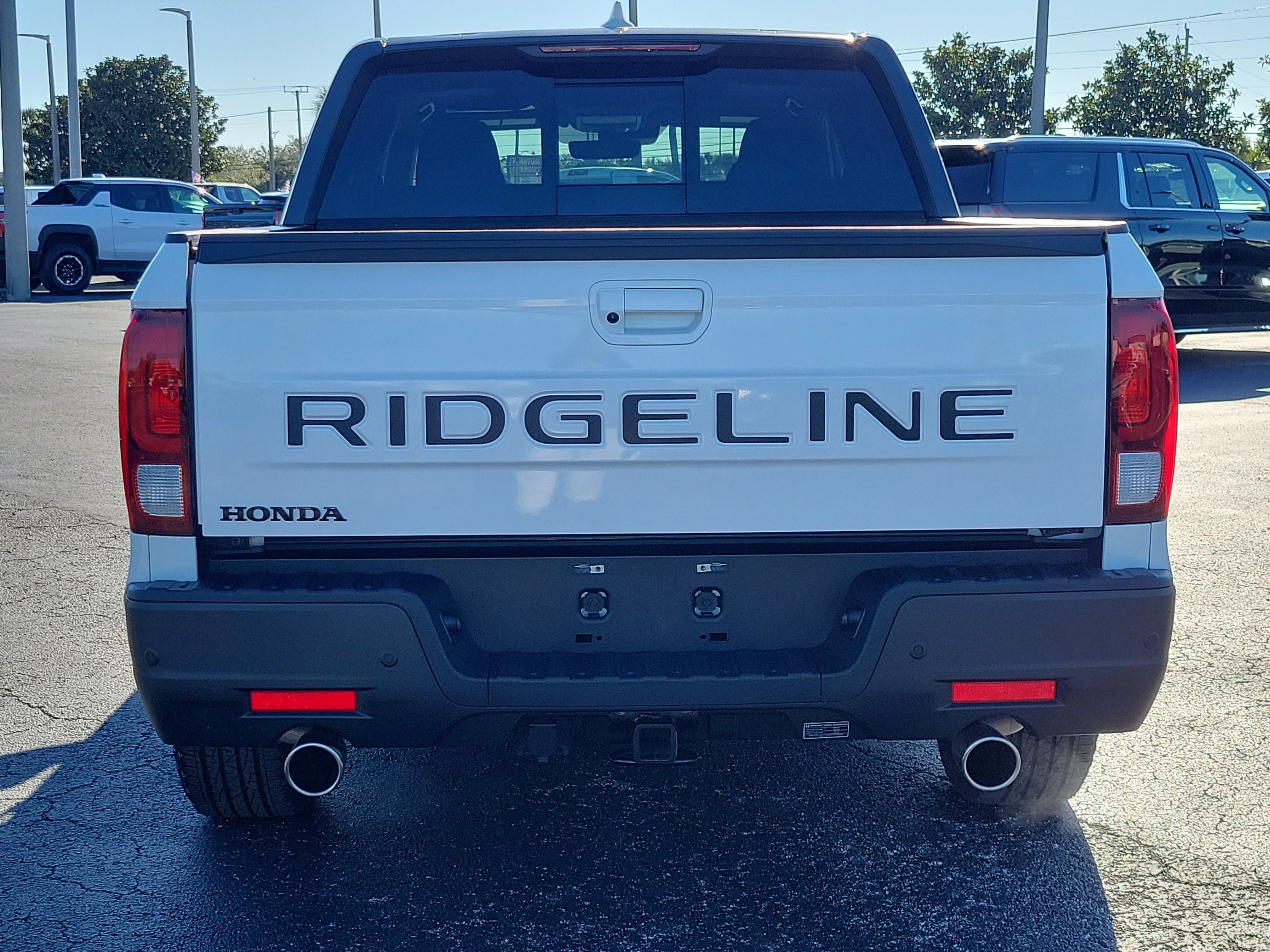 Used 2025 Honda Ridgeline Black Edition image 5