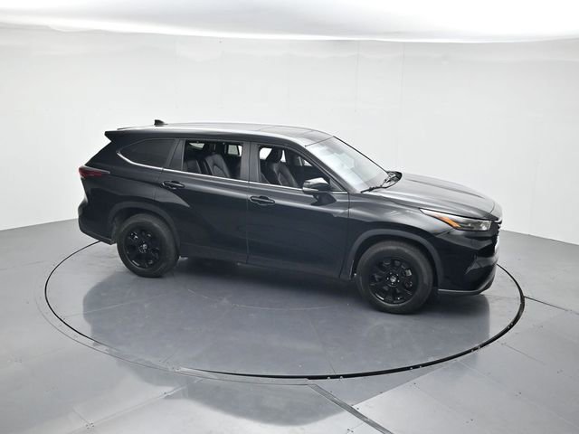 Used 2024 Toyota Highlander XLE FWD image 42