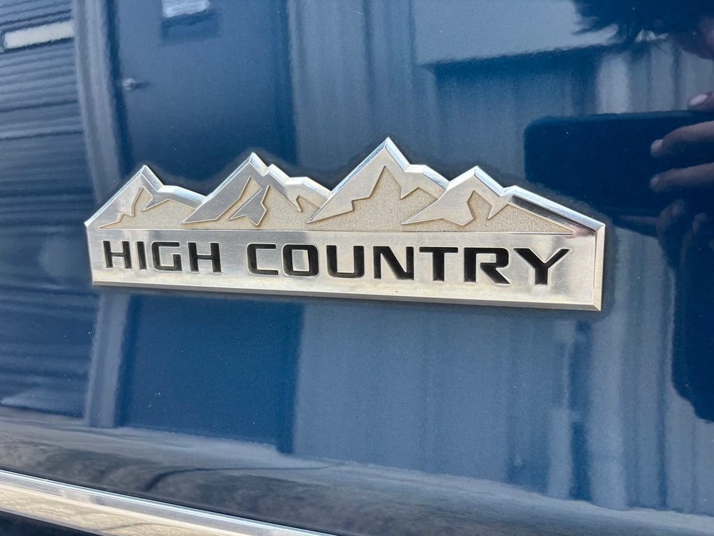 Used 2017 Chevrolet Silverado 1500 High Country w/ High Desert Package AWD/4WD image 15