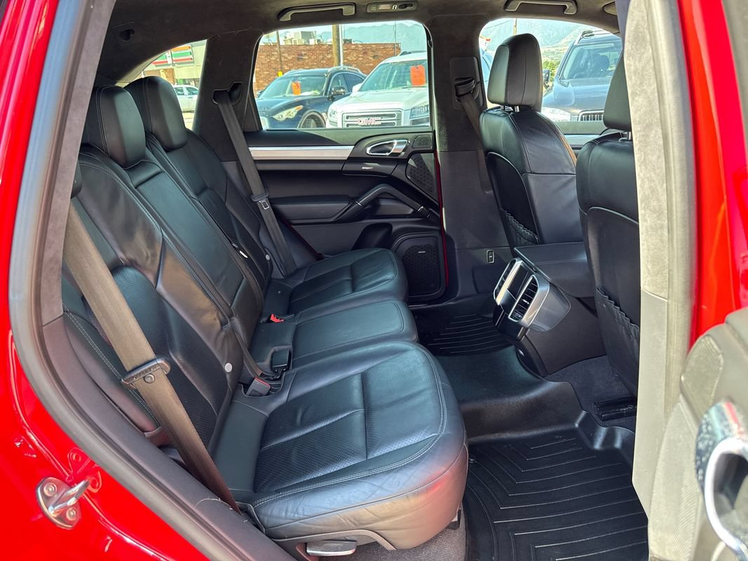 Used 2013 Porsche Cayenne GTS AWD/4WD image 17
