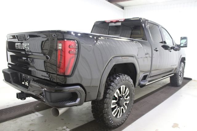 Used 2025 GMC Sierra 2500 Denali Ultimate AWD/4WD image 6