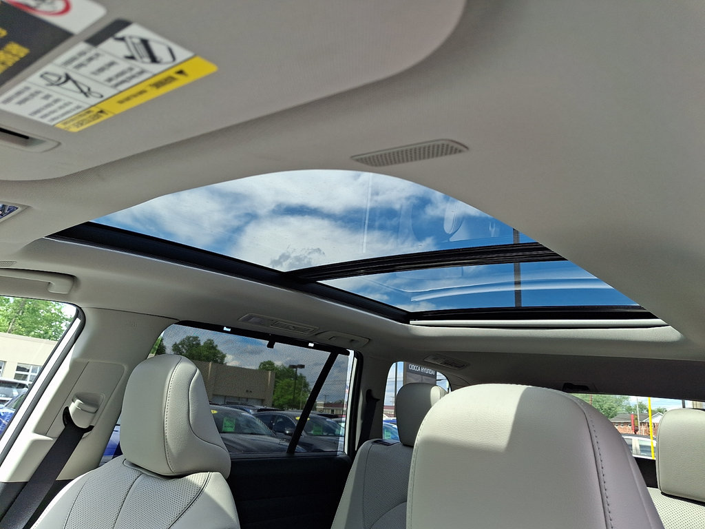 Used 2025 Toyota Grand Highlander FWD image 18