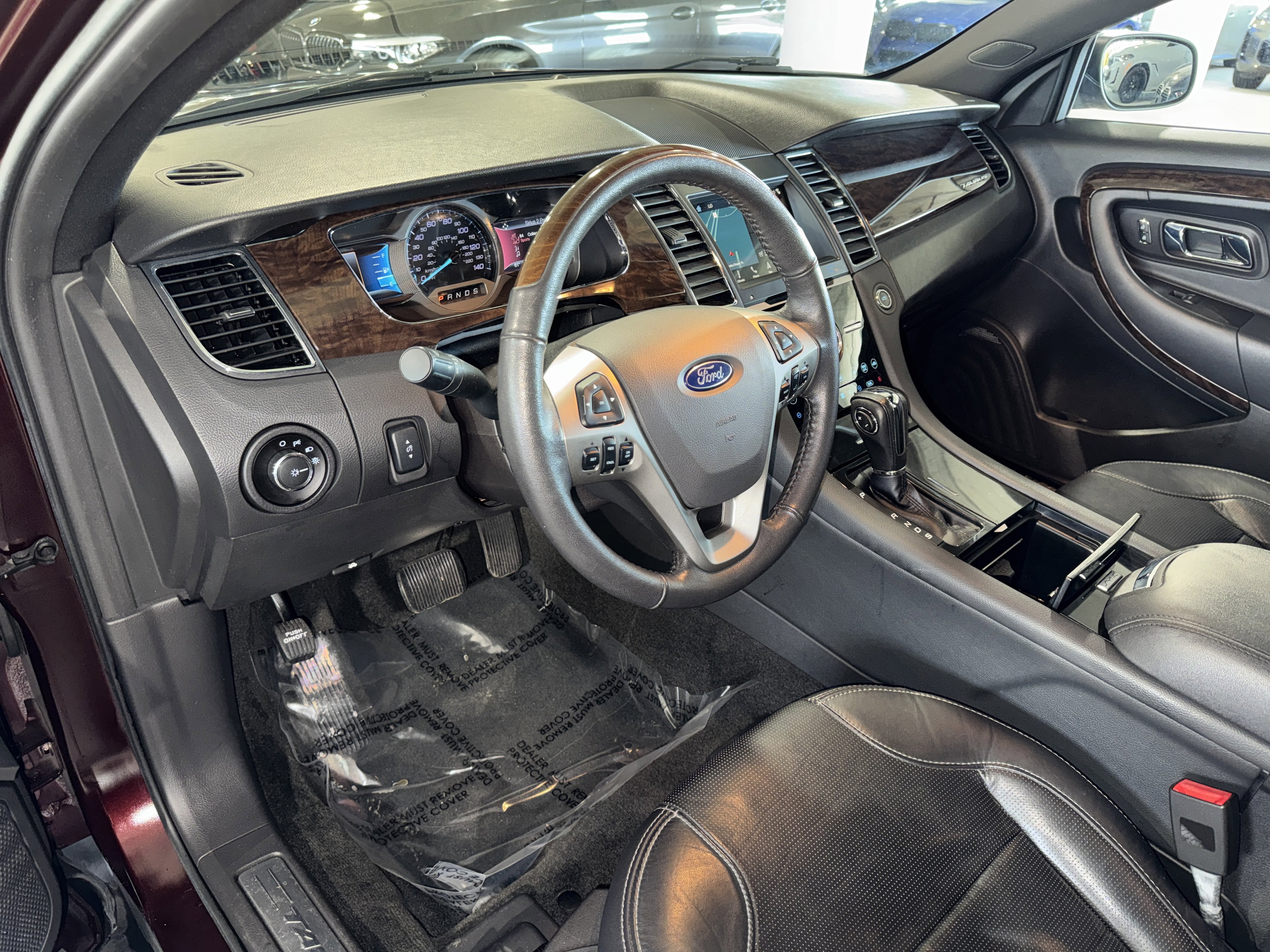 Used 2018 Ford Taurus Limited image 19