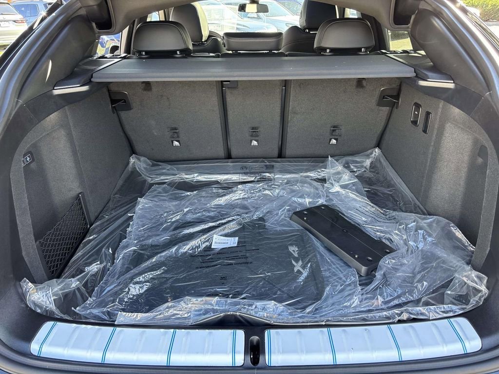 New 2025 BMW X4 M40i w/ Premium Package image 9