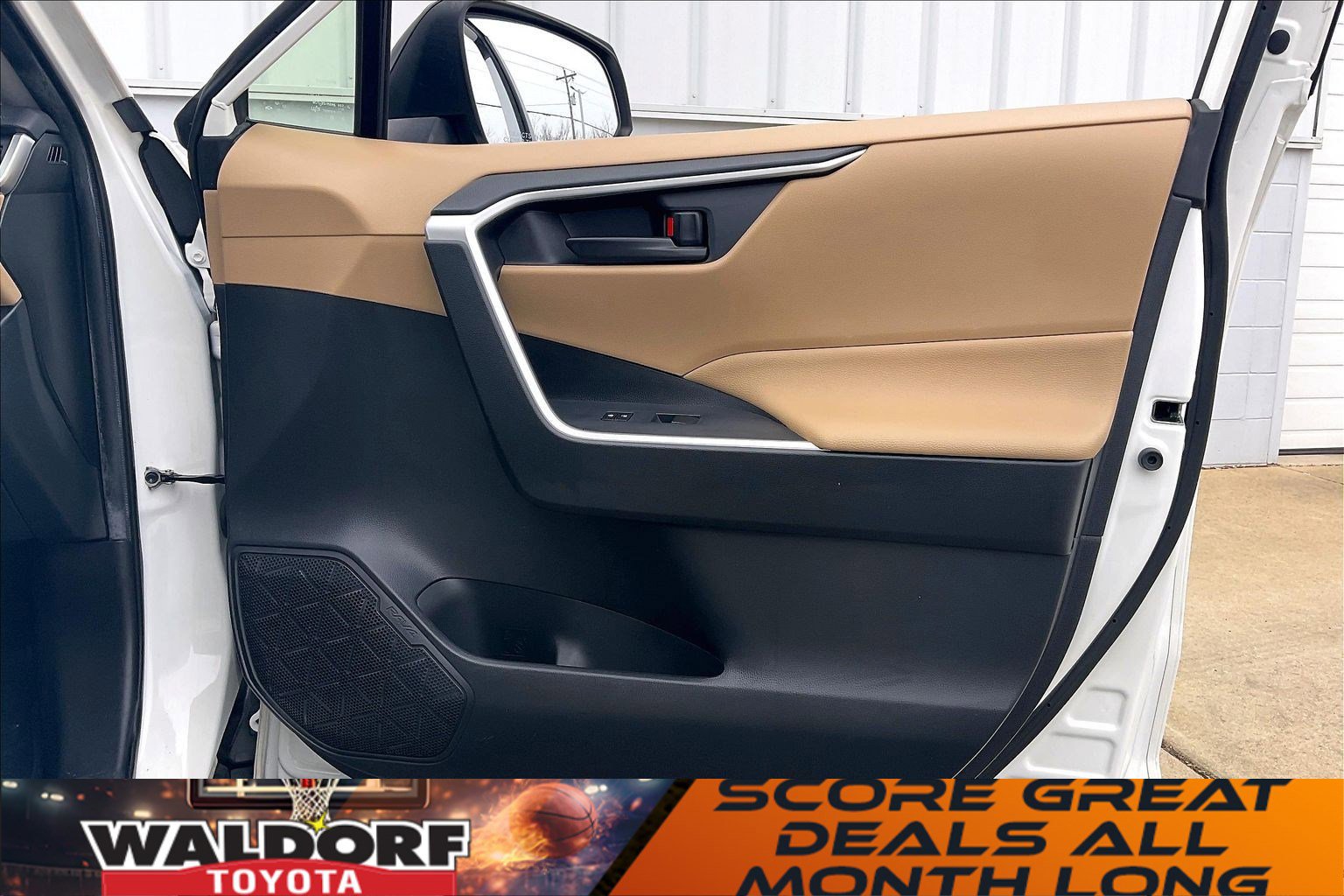 Used 2019 Toyota RAV4 LE w/ All Weather Liner Package image 28