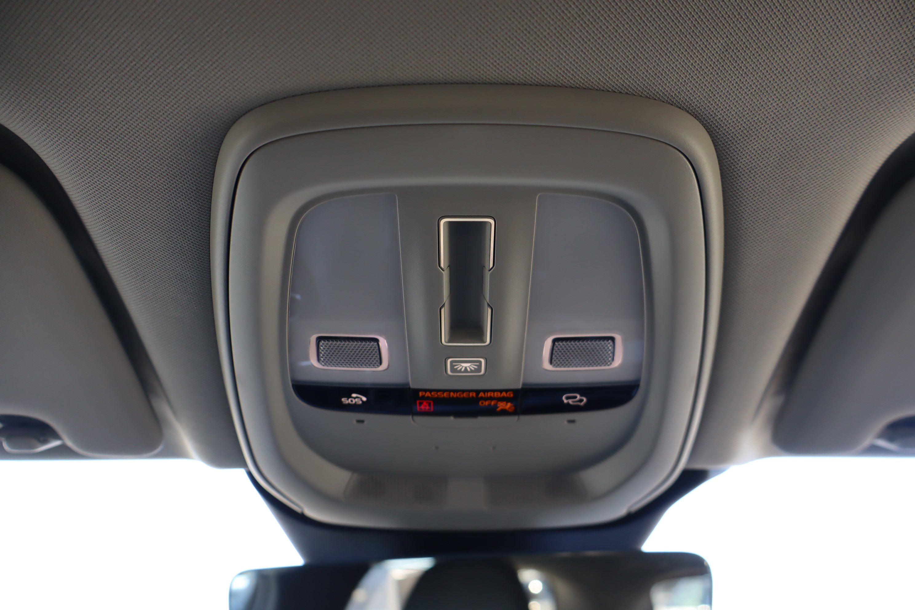 Used 2025 Volvo XC60 B5 Plus image 29